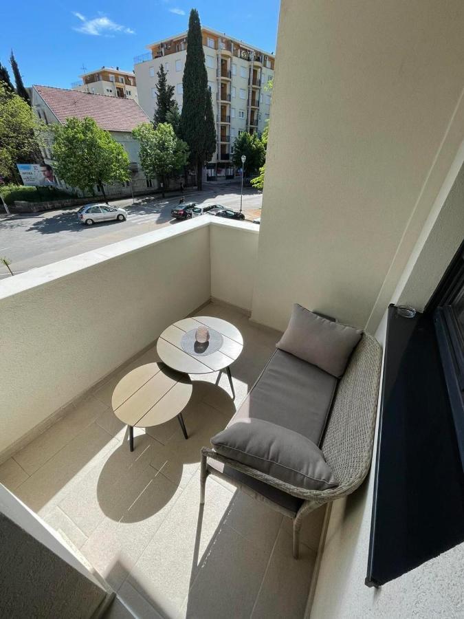 Soho Apartman Trebin Dış mekan fotoğraf