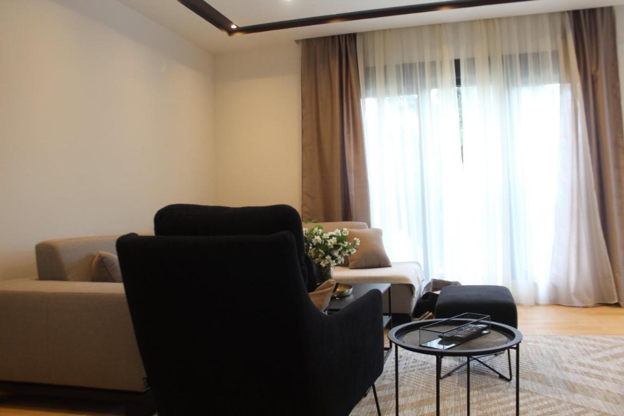 Soho Apartman Trebin Dış mekan fotoğraf