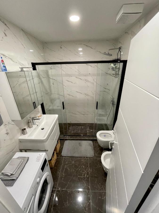 Soho Apartman Trebin Dış mekan fotoğraf